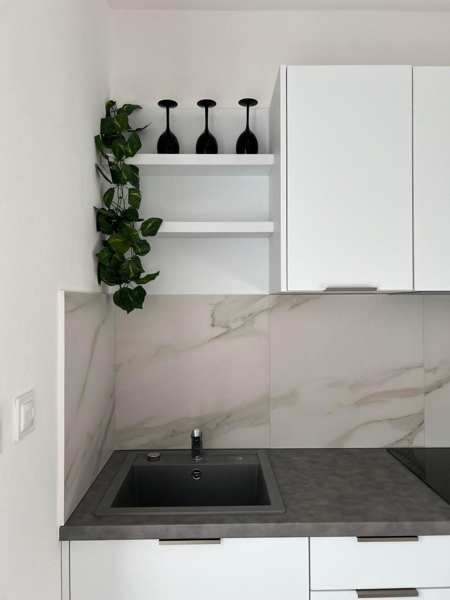 2 Moderne Apartmany 19 A 95 V Sukromi V Centre Mesta Турчьянске-Теплице Экстерьер фото