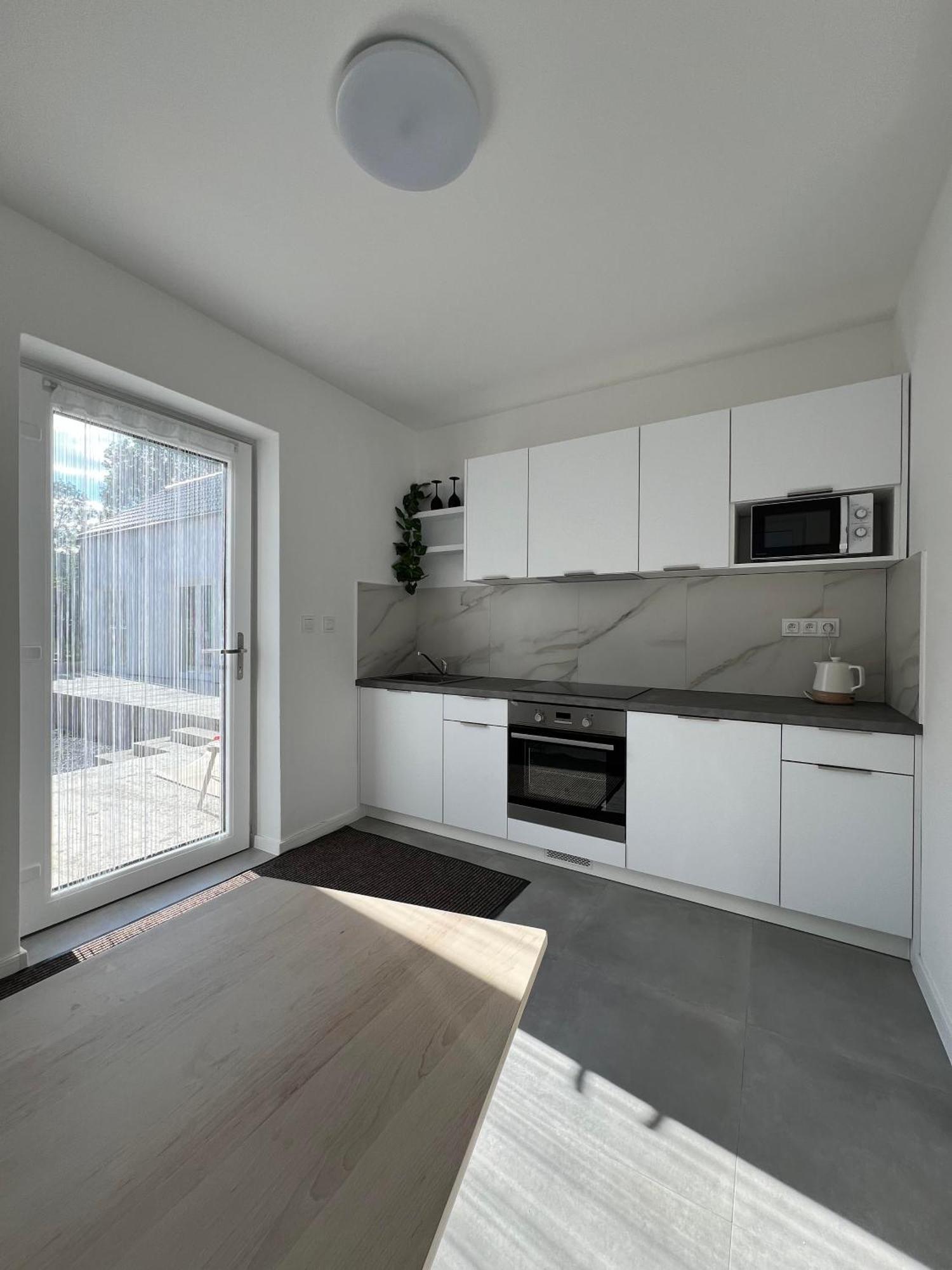 2 Moderne Apartmany 19 A 95 V Sukromi V Centre Mesta Турчьянске-Теплице Экстерьер фото